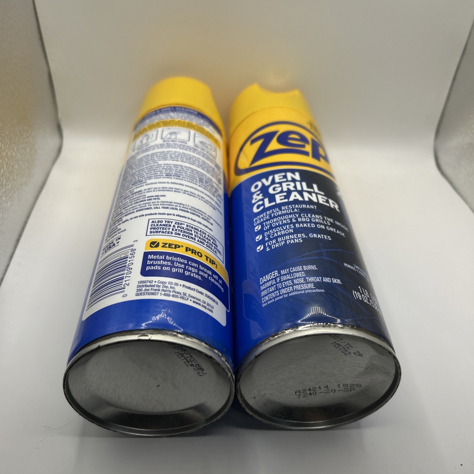 Zep Heavy-Duty Oven and Grill Cleaner – 19 oz (Case of 2) ZUOVGR19 – Dissolves G