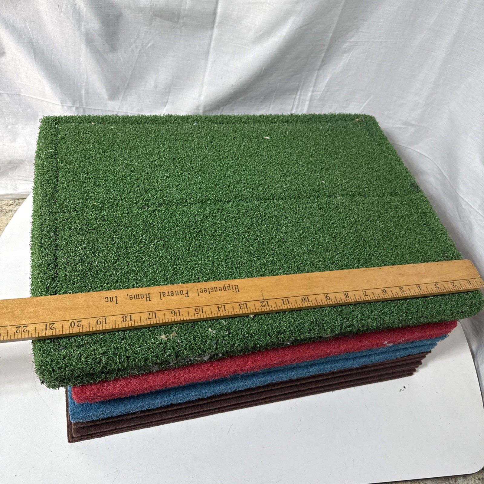 lot of cleaning pads 8 brown 2 blue 2 green 1 red 14×20 see Pics