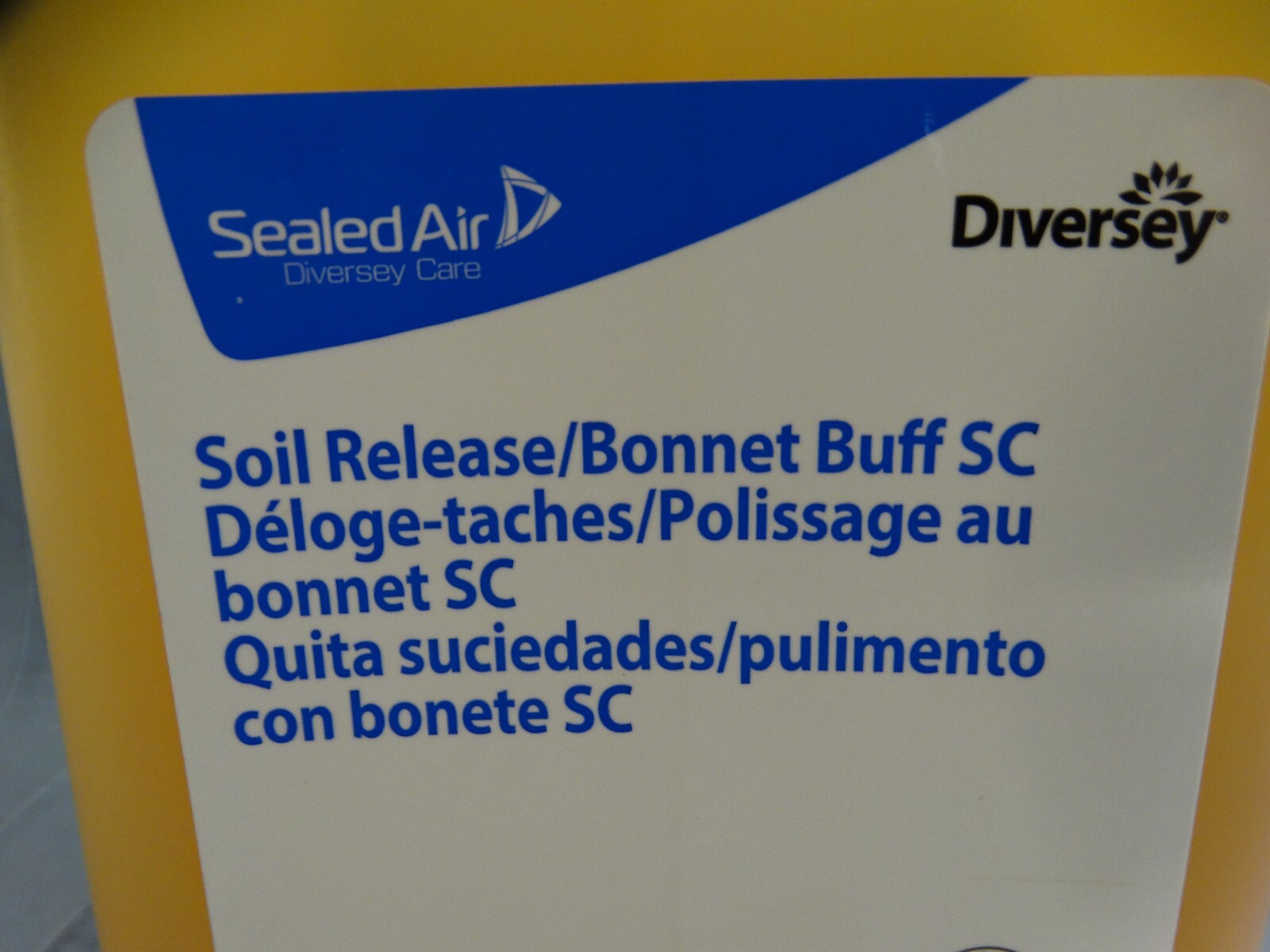 Diverse Soil Release/Bonnet Buff SC – 2.5 L, Commercial Carpet Cleaner
