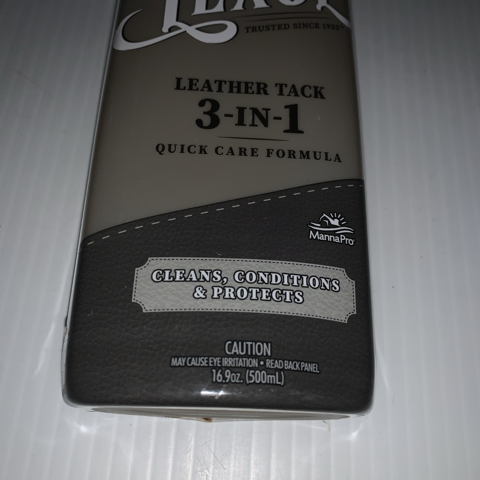 Lexol Leather Tack 3-in-1 Quick Care Formula Cleaner 16.9 Ounces, New and Sealed