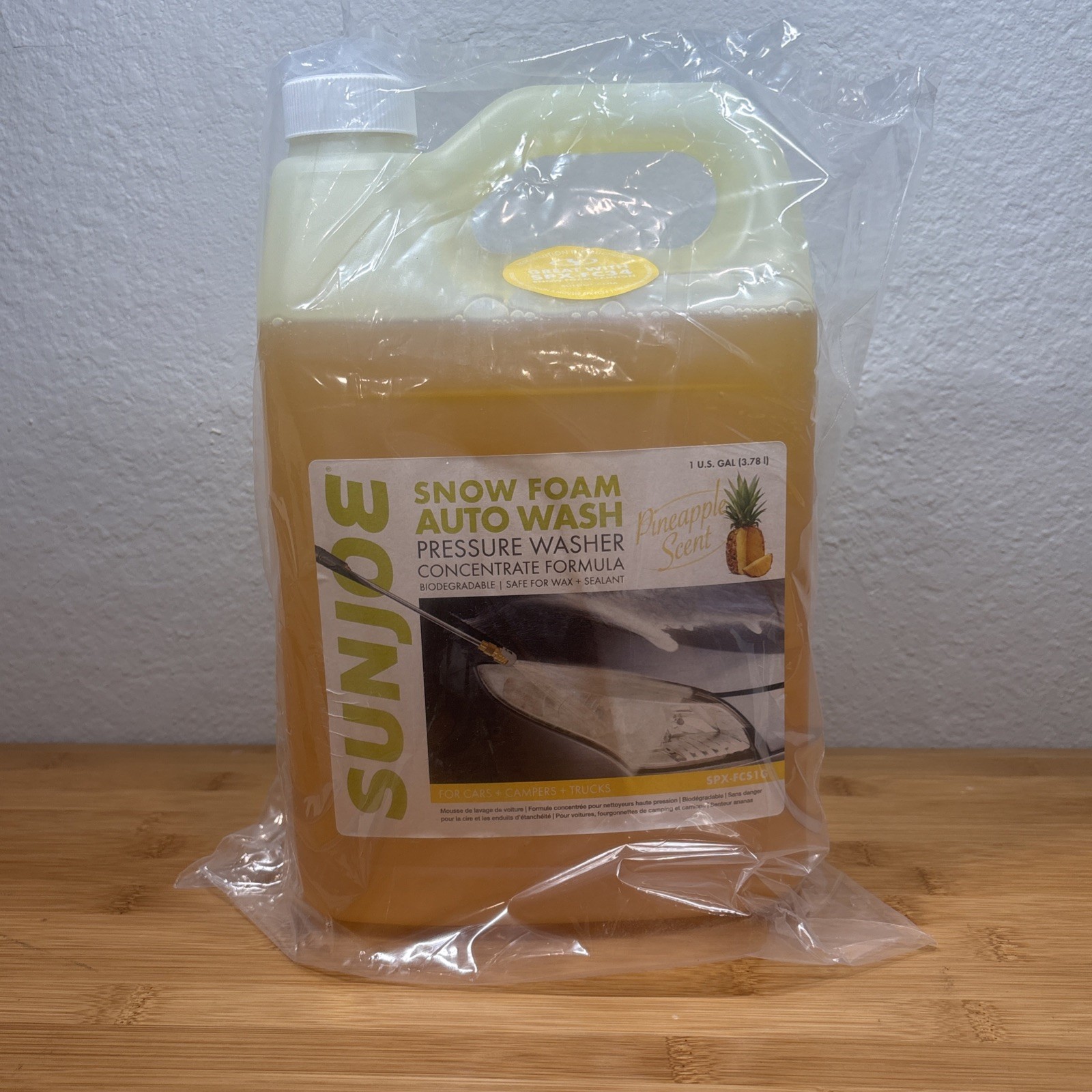 Sun Joe Snow Foam Pineapple Scented Car Wash Soap & Cleaner, 1 Gallon, FCS1G