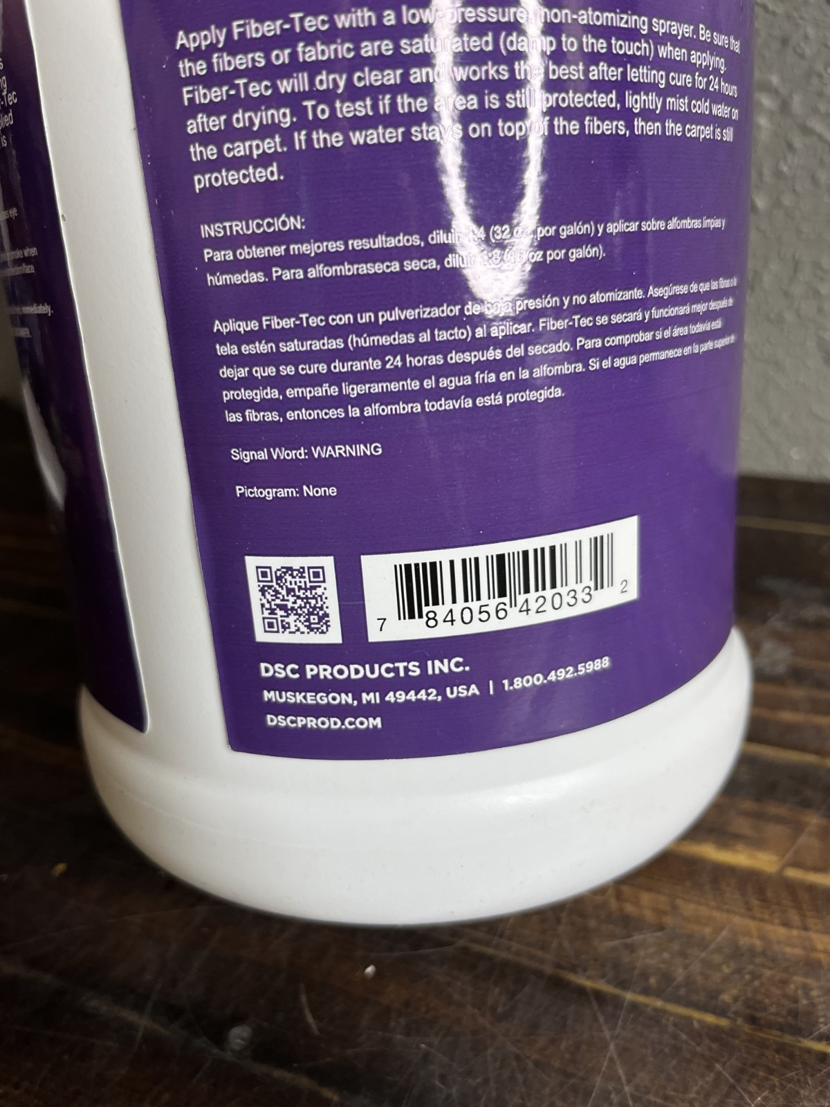 DSC Fiber-Tec Water Based Protector Carpet Upholstery Stain Guard 1 Gallon 42033