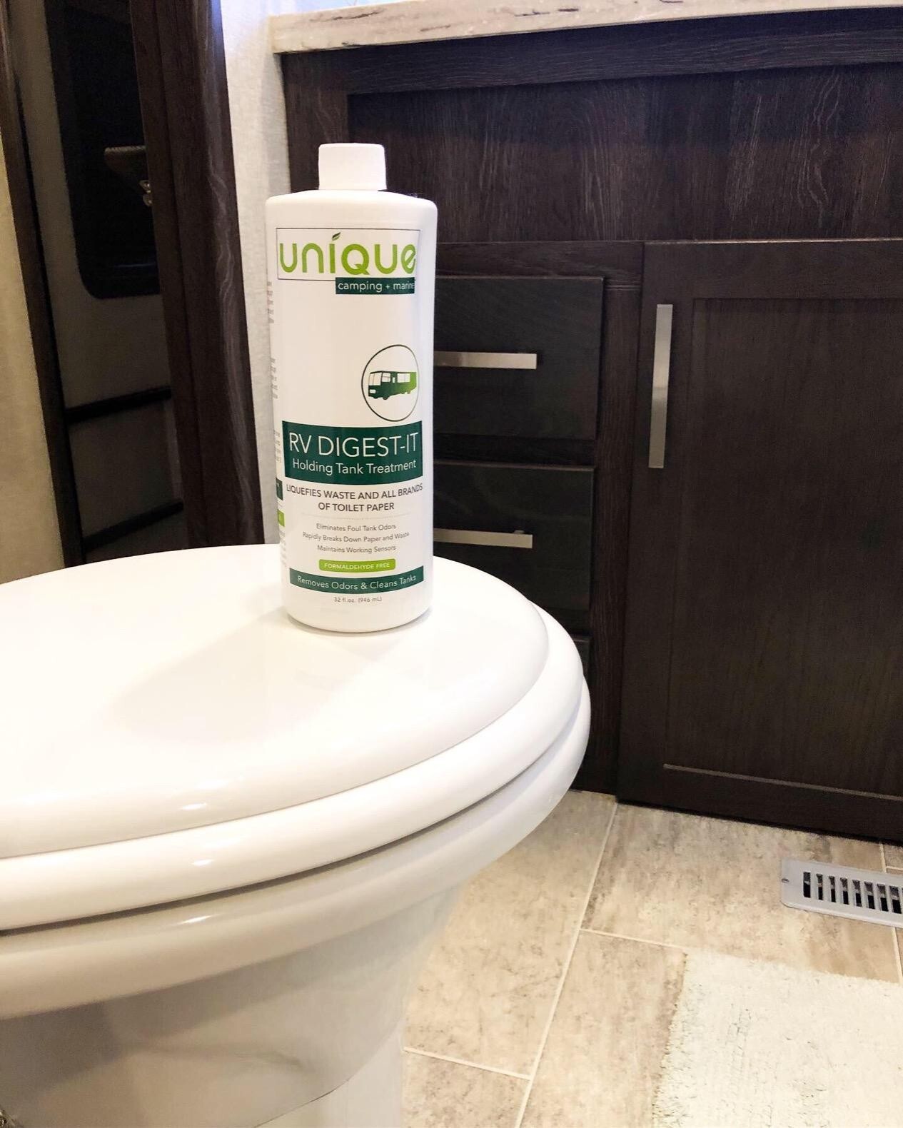 Unique RV Digest-It Holding Tank Treatment – Liquid 16 Treatments, 32 Oz.