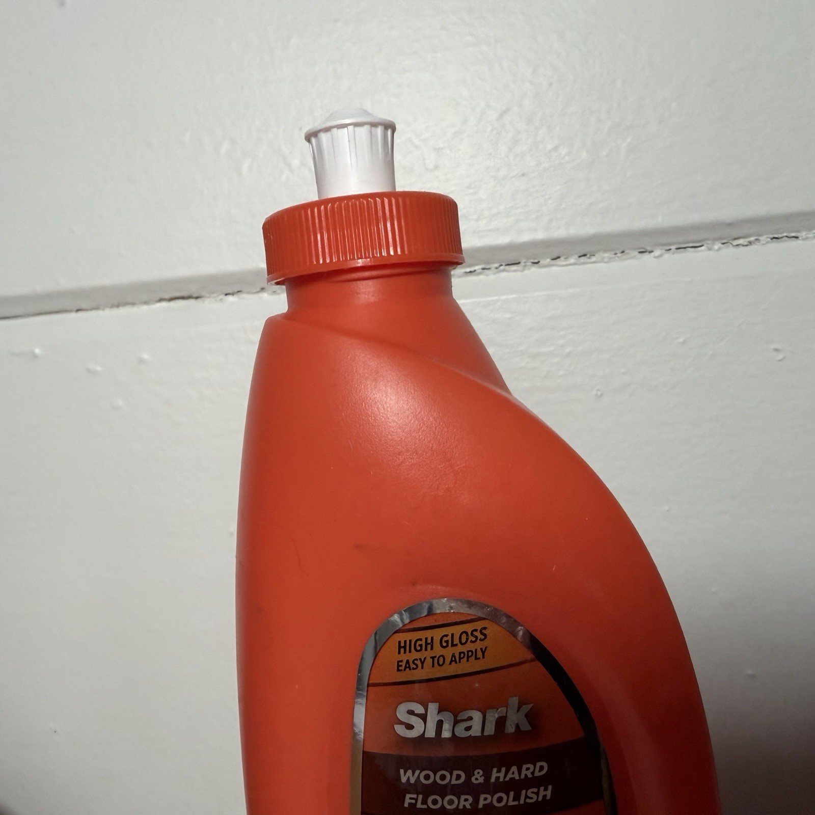 Shark Wood And Hard Floor Polish 16 oz High Gloss Restores Protects New Sealed