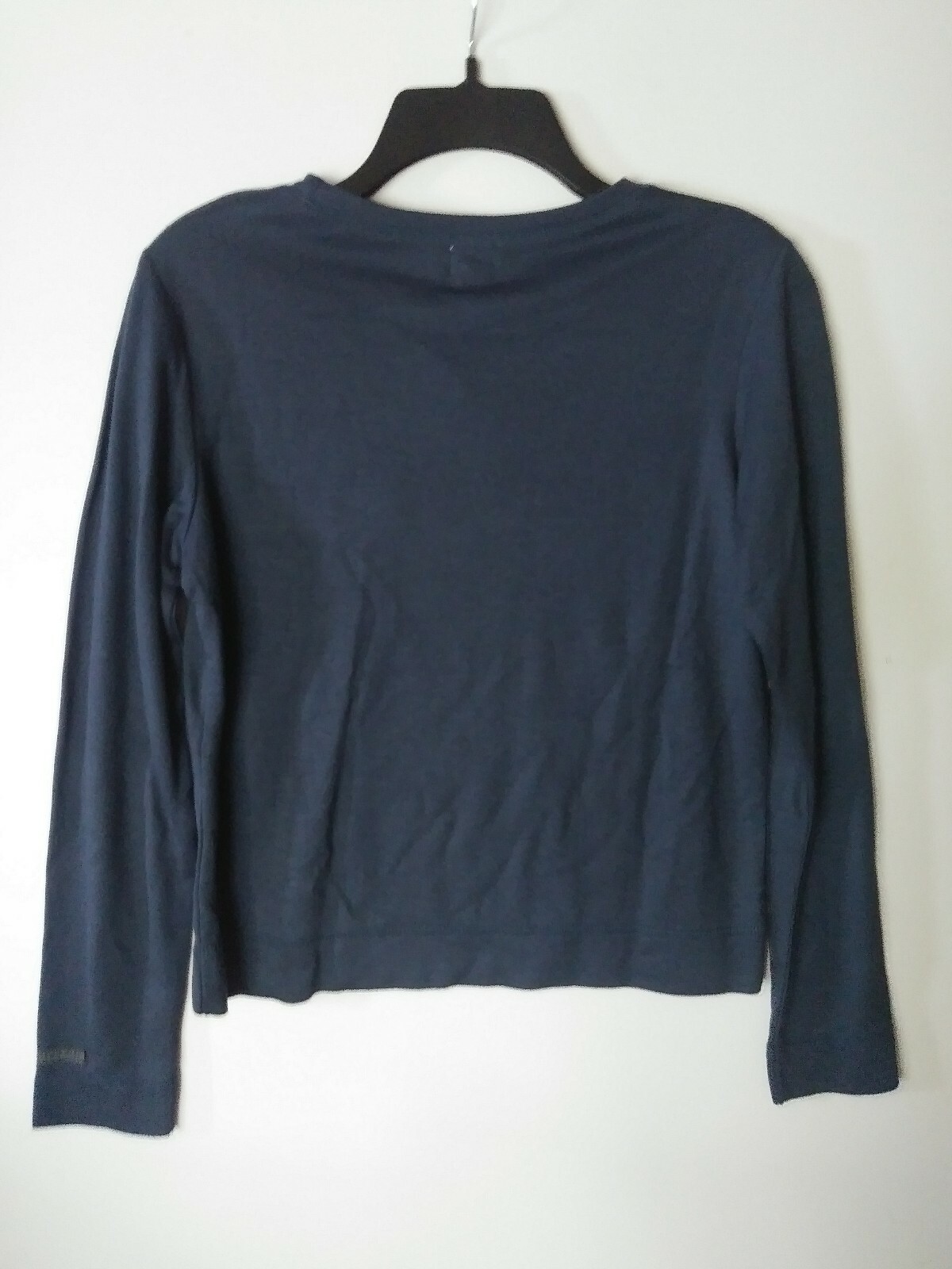 CALVIN KLEIN WOMEN’S VINSERT CREWNECK SIZE MEDIUM BLUE TOP NWT RETAIL $44.00 VGC