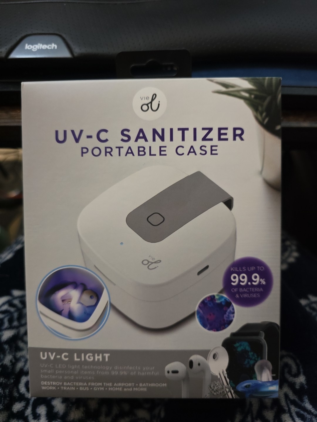 UV-C Light Sanitizer Vie Oli Portable Case NIB Sterilizer Disinfector