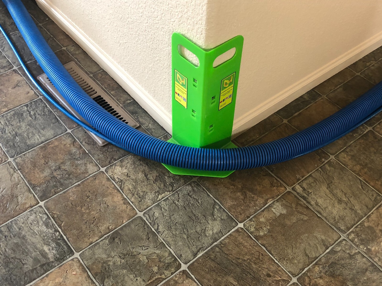 4 Green Magnetic Carpet Cleaning Protector