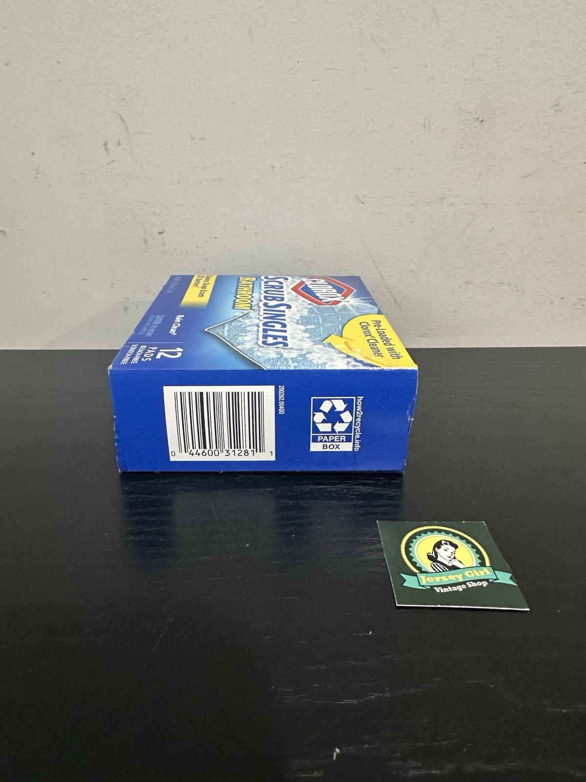 1 Box Clorox Scrub Singles Scrubbing Pads Rain Clean New in Box 12 pads