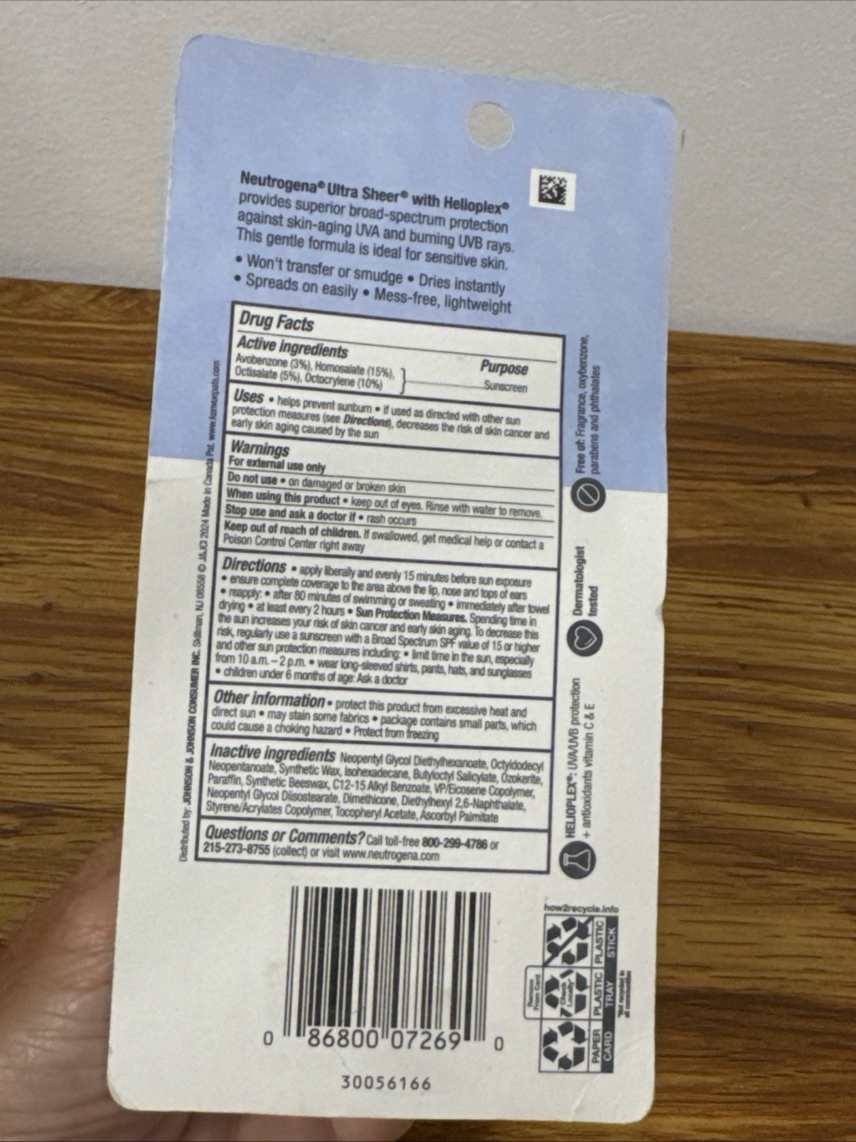 New Neutrogena SPF 60 Ultra Sheer Face Sunscreen Stick Invisible Non-Greasy