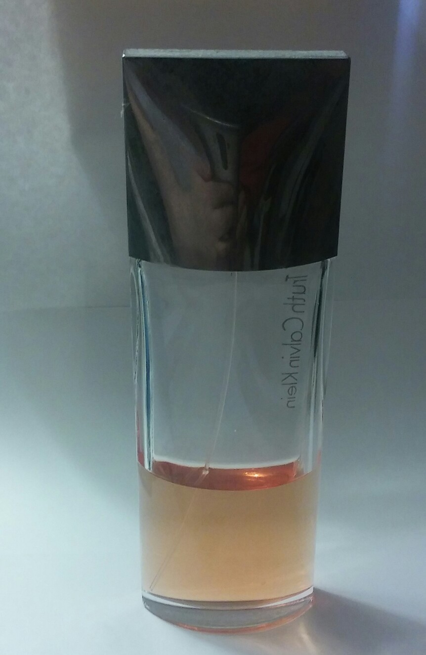TTRUTH CCALVIN KKLEIN EAU DE PARFUM SPRAY 3.4 OZ. 100 ML. 45% FULL MADE USA