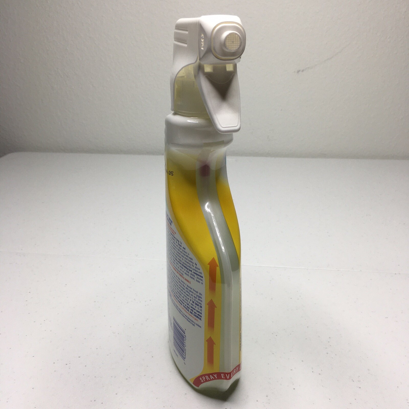 (1) Tilex Bathroom Soap Scum Cleaner Lemon Scent, 16 fl oz HTF