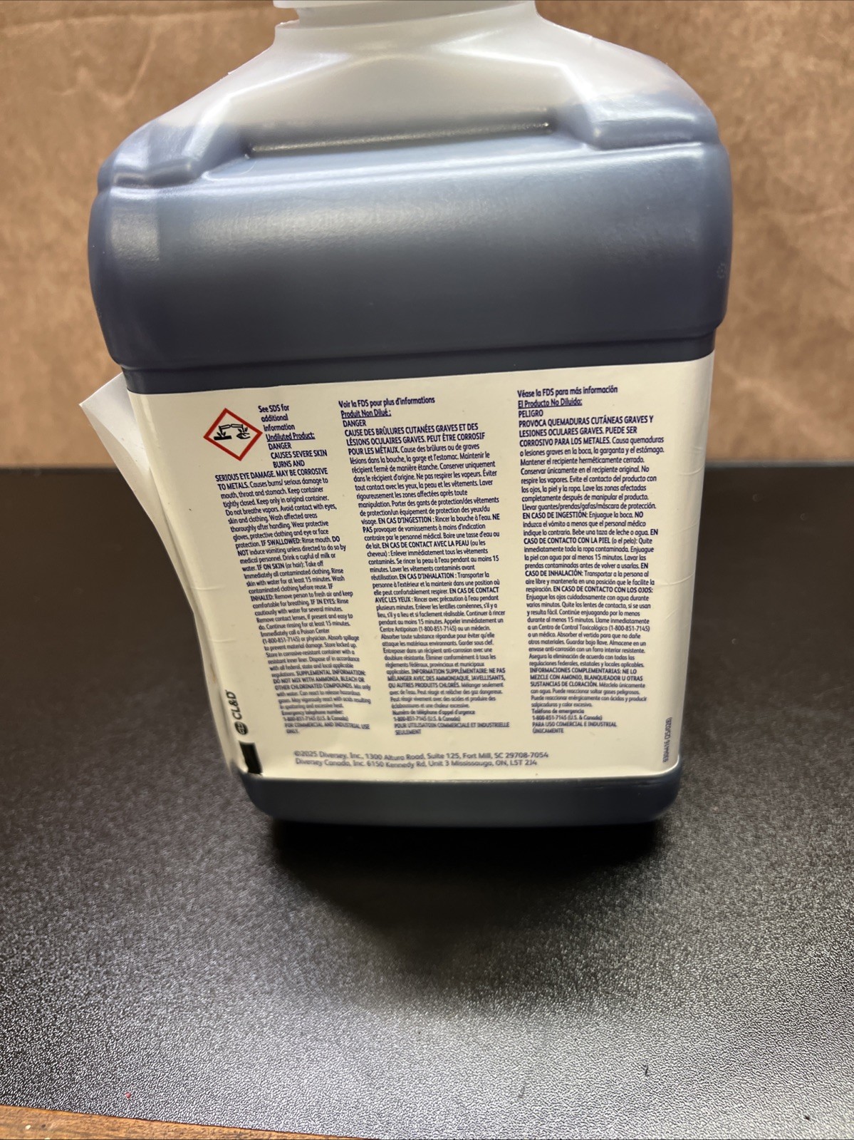 Diversey 100835210 Non-Butyl Cleaner Degreaser Concentrate, 2.5L Bottle,