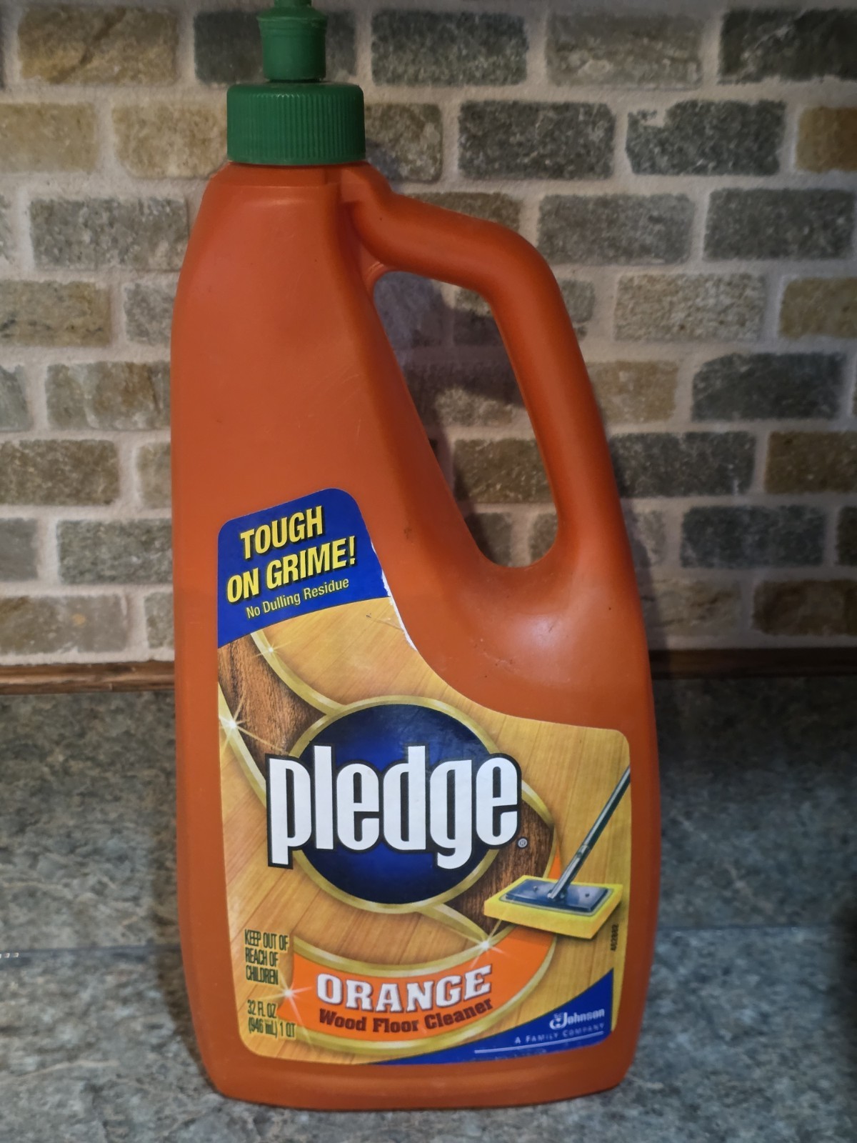 Pledge Orange Wood Floor Cleaner No Dulling Residue 32oz