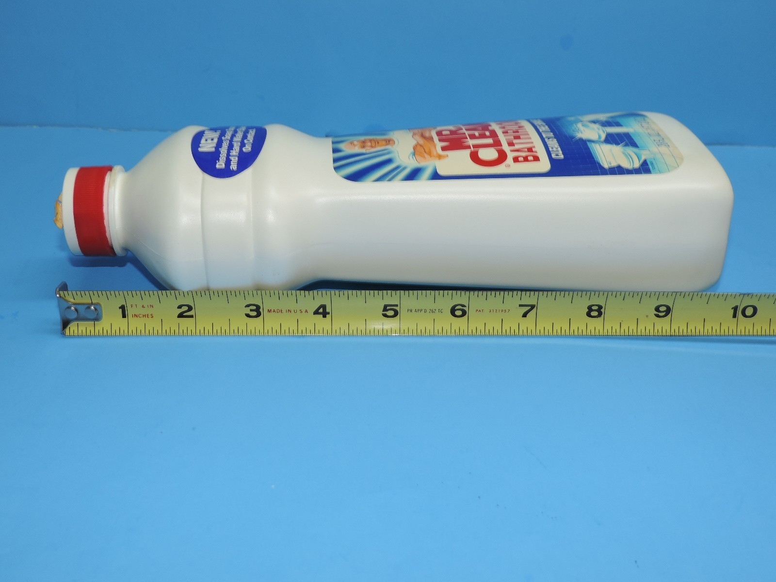 VTG. MR CLEAN BATHROOM CLEANER 28oz. BOTTLE 1992 SOAP SCUM RETRO MOVIE PROP