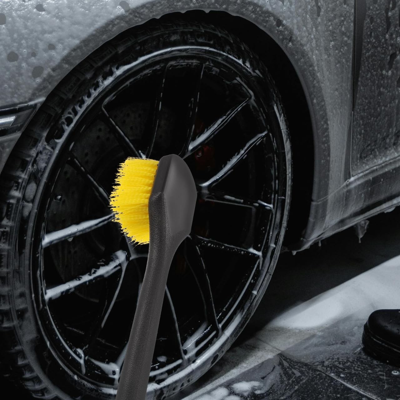 Long Handle Car Tire Brush with Heavy Duty Stiff Bristles for Wheel and Rim C…