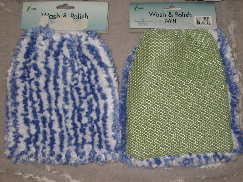2 Wash & Polish Mitts Clean Dust Indoor Outdoor NEW!