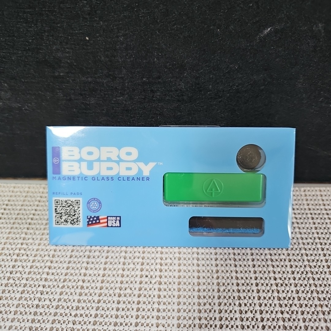SNOWTREE BoroBuddy Magnetic Glass Cleaner for Glass Pieces Bottles Green
