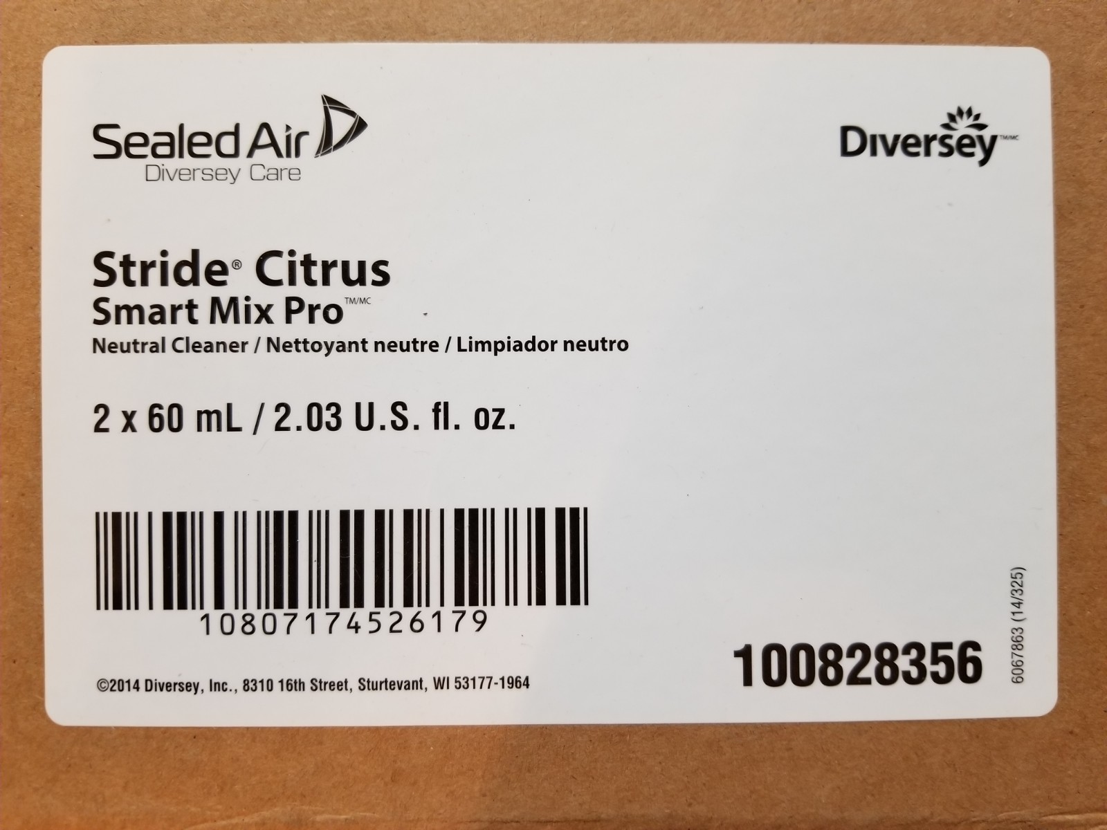 Diversey Stride Neutral Cleaner, Citrus Scent, Smart Mix Pro Bag, 2 Pack