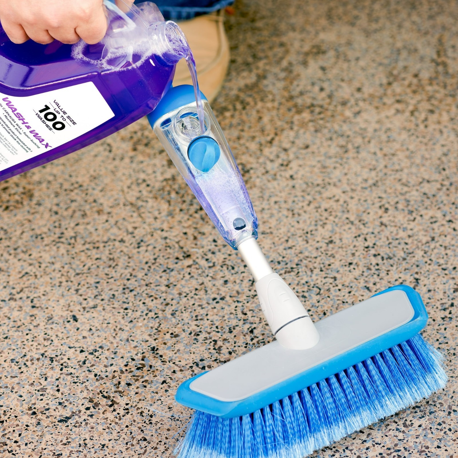 Flow Through Car Wash Brush with Soap Dispenser for High Pressure Cleaning