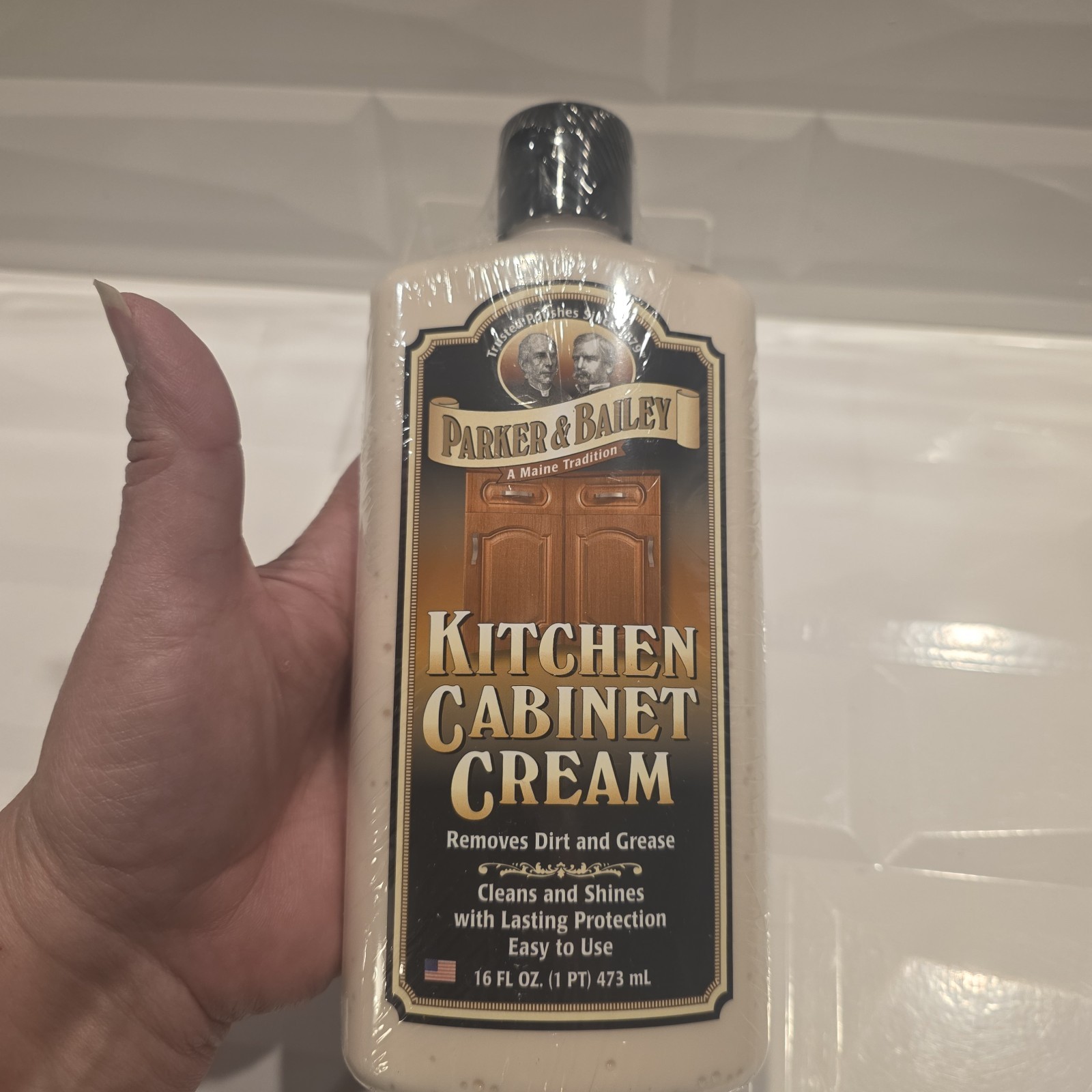 PARKER & BAILEY Kitchen Cabinet Cream Removes Dirt & Grease 16 fl. oz