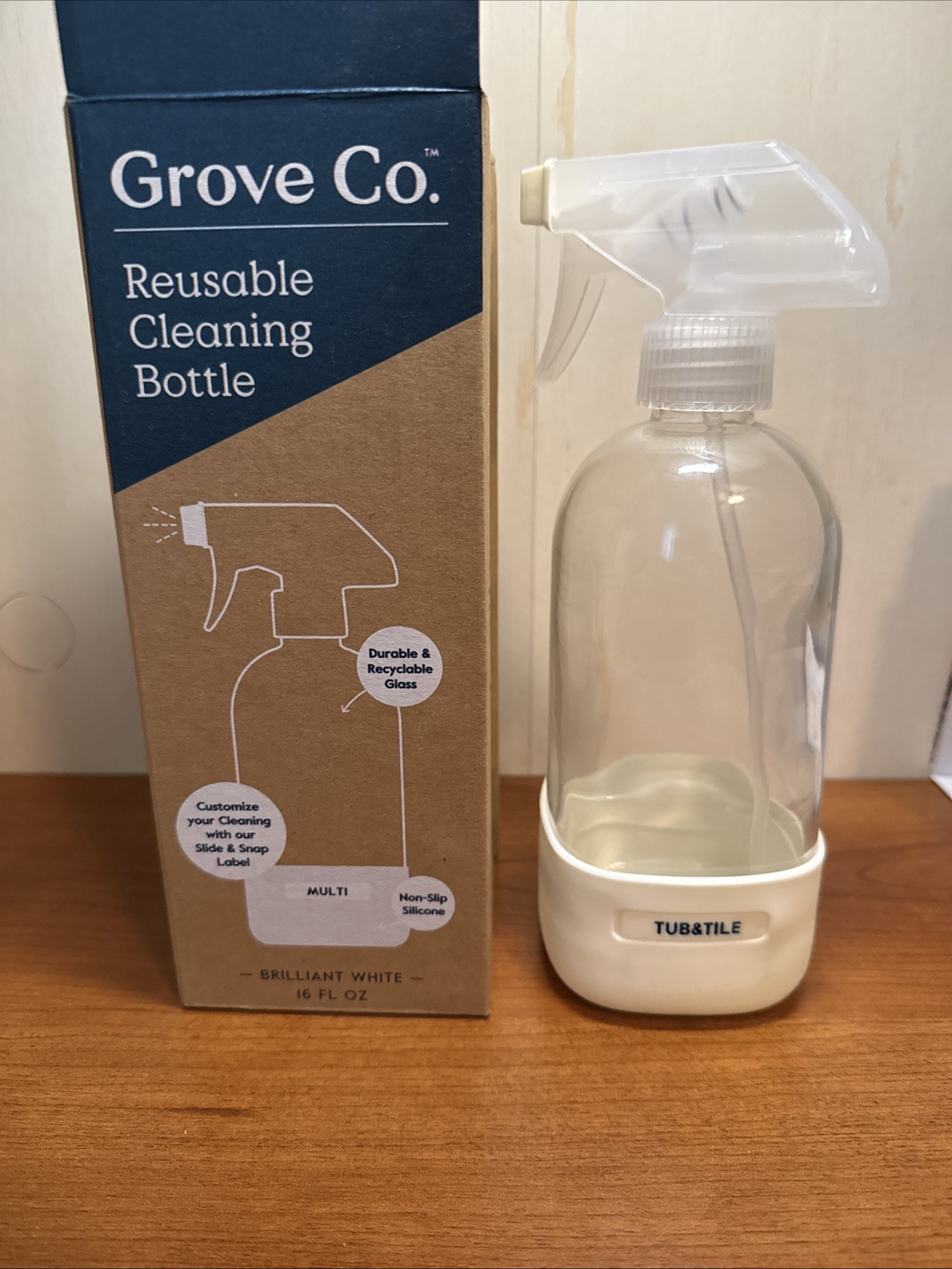 Lot 2 Grove Co Reusable Cleaning Glass Spray Bottles Brilliant White Tub & Tile