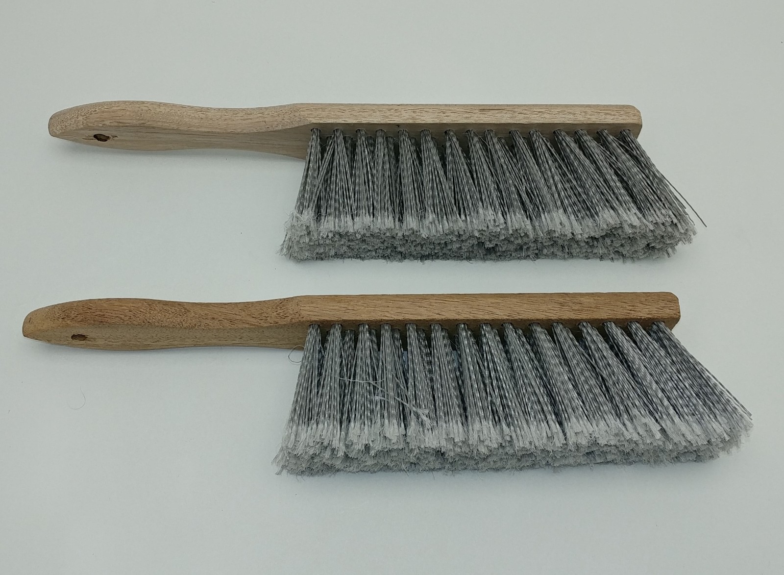 2x 7″ Bench Hand Brushes Shop Workshop Dust Car Home 14″ Overall Wood Handle