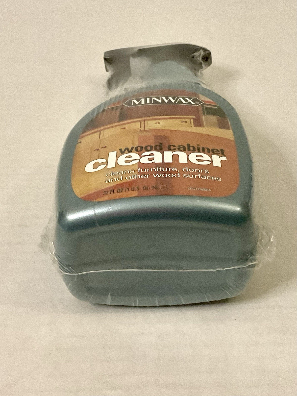 MINWAX WOOD CABINET CLEANER FOR USE ON ALL WOOD SURFACES 32 FL OZ NEW OLD STOCK