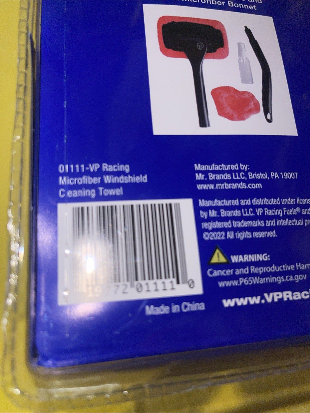 VP Racing Microfiber Car Windshield Cleaning Towel Kit NIB With Spray Bottle