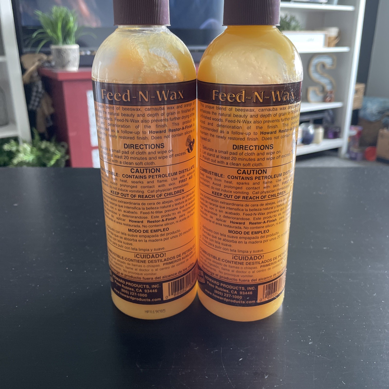 2 Bottles 16 Oz. Howard Feed-N-Wax Wood Polish and Conditioner For Antiques New