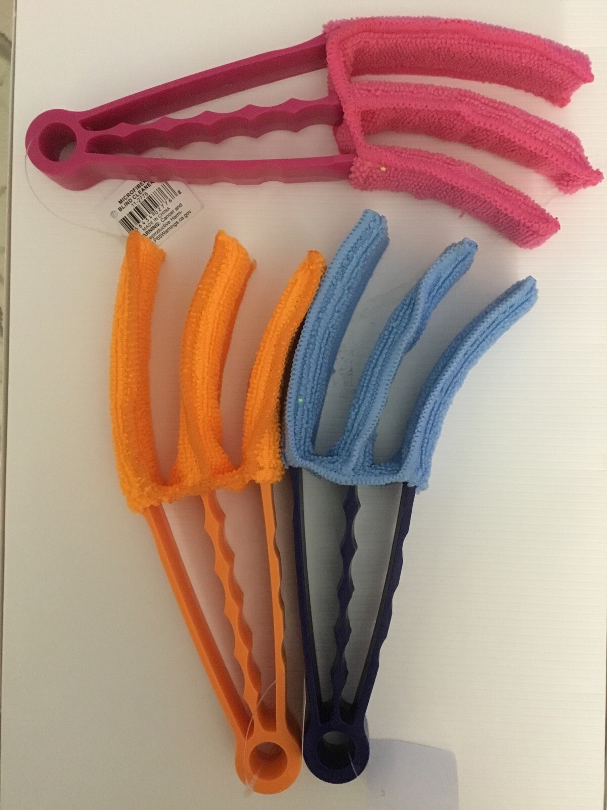 2pc MICROFIBER BLIND CLEANERS ASSORTED COLORS AVAILABLE