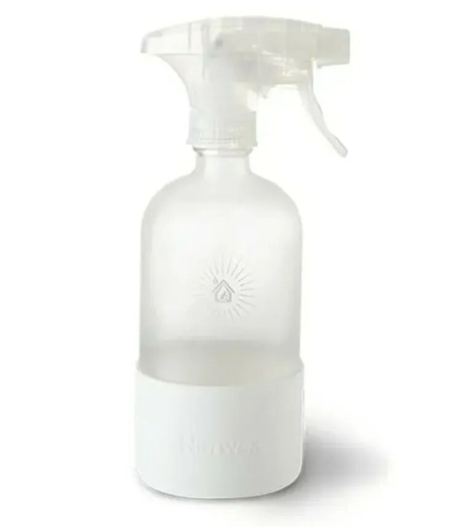 NORWEX FOREVER BOTTLE GLASS SPRAYER WITH SILICONE SLEEVE WHITE BRAND NEW IN BOX