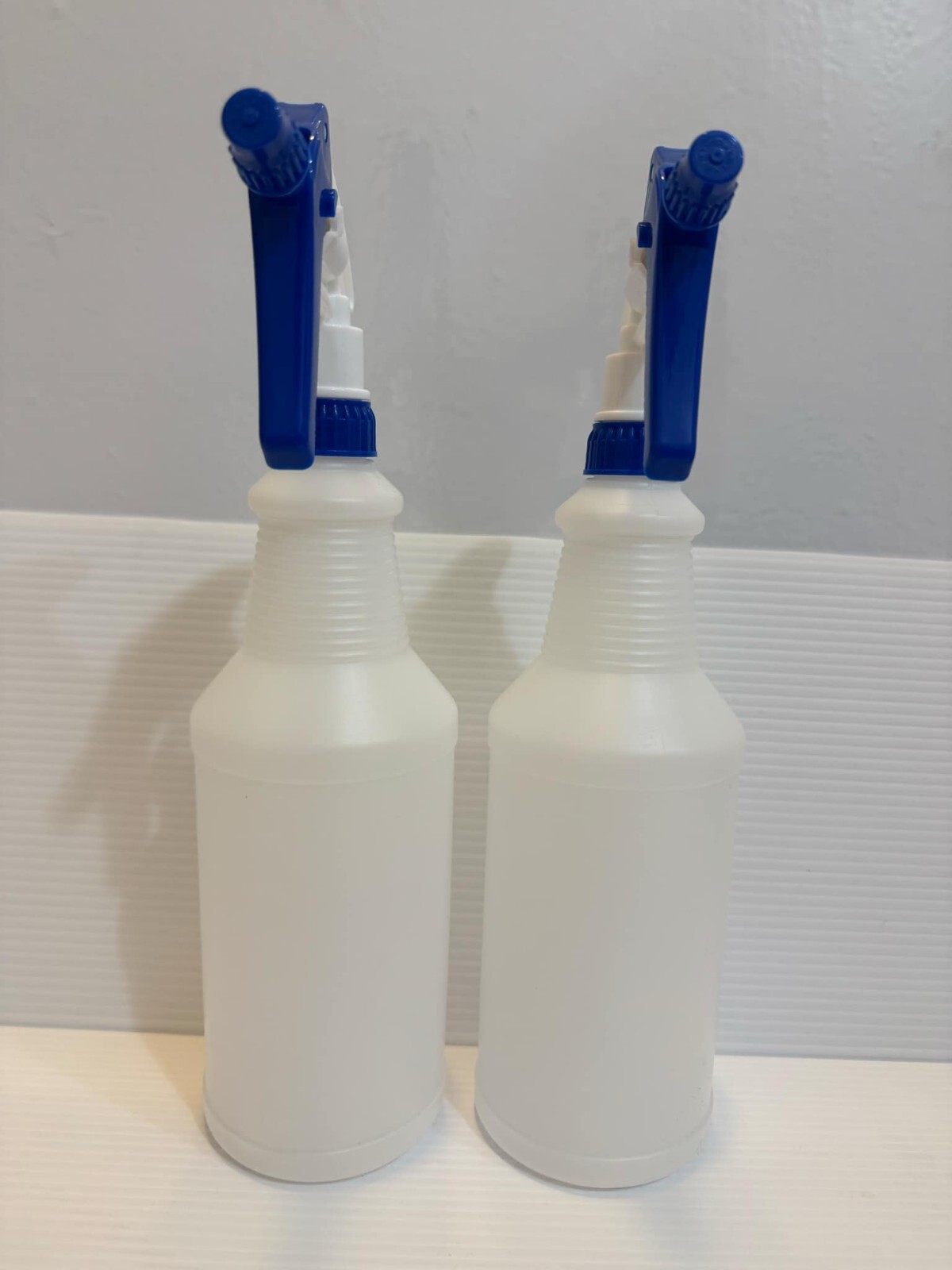 Heavy Duty Triggers with Plastic Spray Bottles 32 oz (2 Pack)