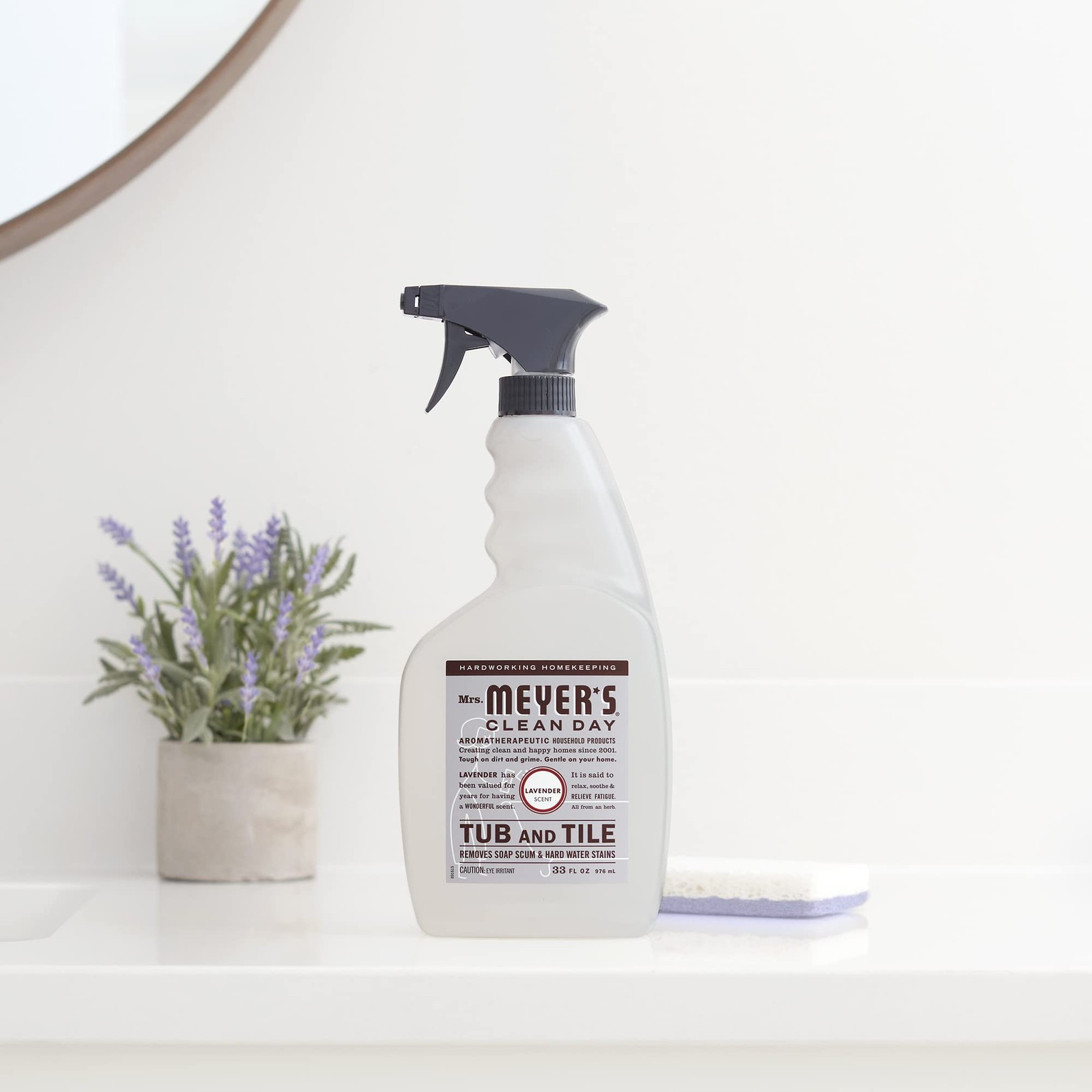 CLEAN DAY Tub and Tile Cleaner, Lavender, 33 Fluid Ounce