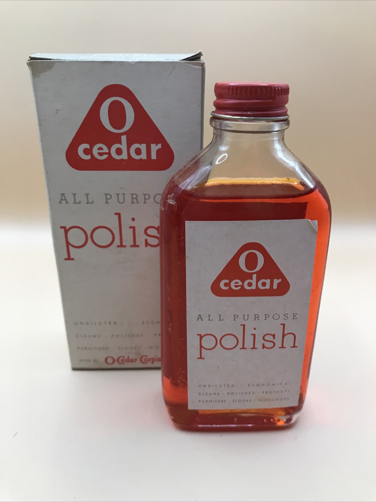 Vintage 50s O CEDAR Red Oil WOOD Polish Glass Bottle/Box Metal Cap 1950s PROP