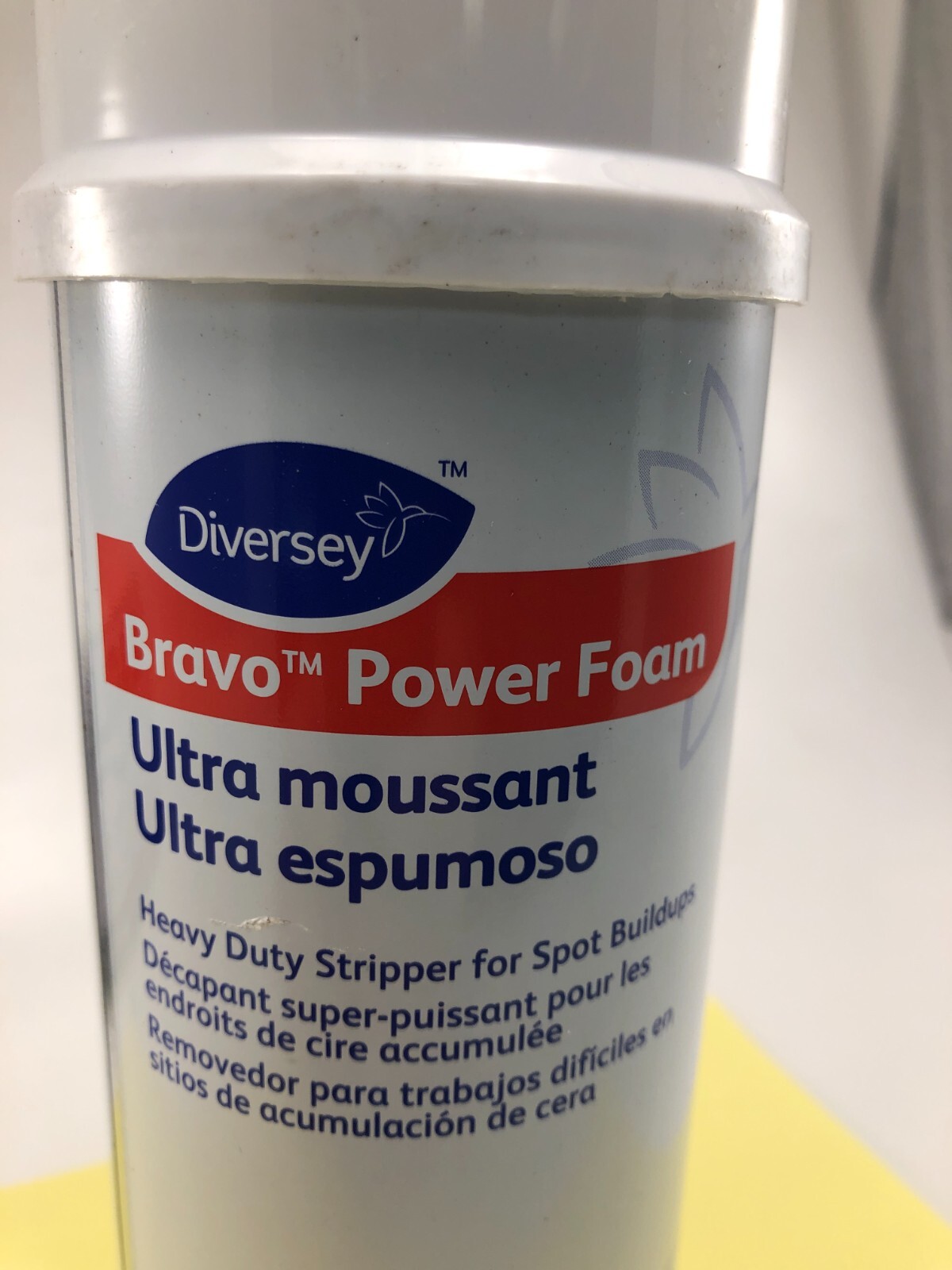 Diversey Bravo Power Foam Floor Stripper 23 Oz. 94966769 -New (Qty. 1 can)