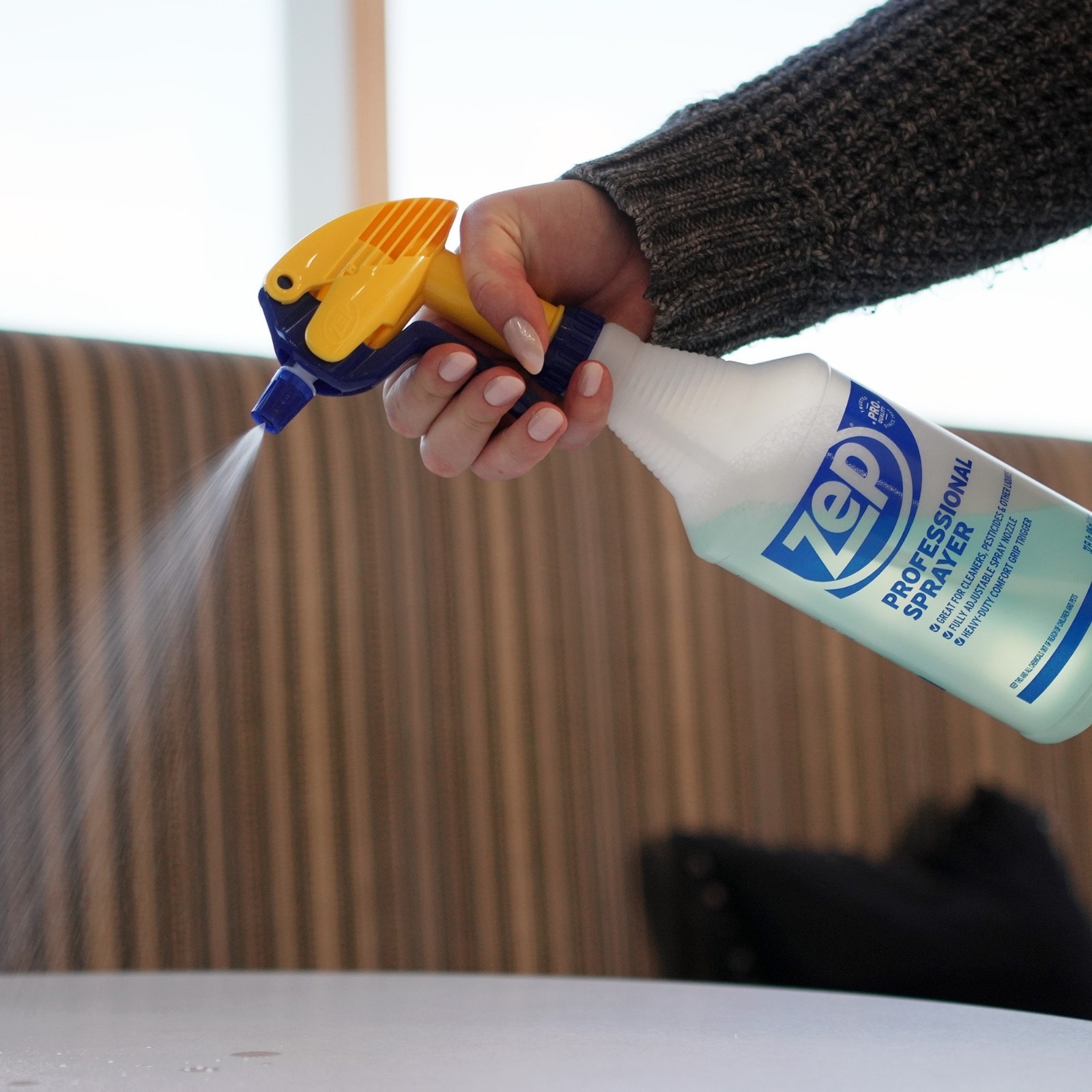 Zep 32oz Plastic Spray Bottle Professional Trigger Sprayer Bottle