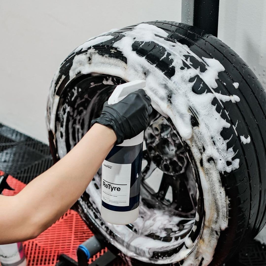 Tire & Wheel Cleaner Spray for Car Detailing 1 Liter AllinOne Solution