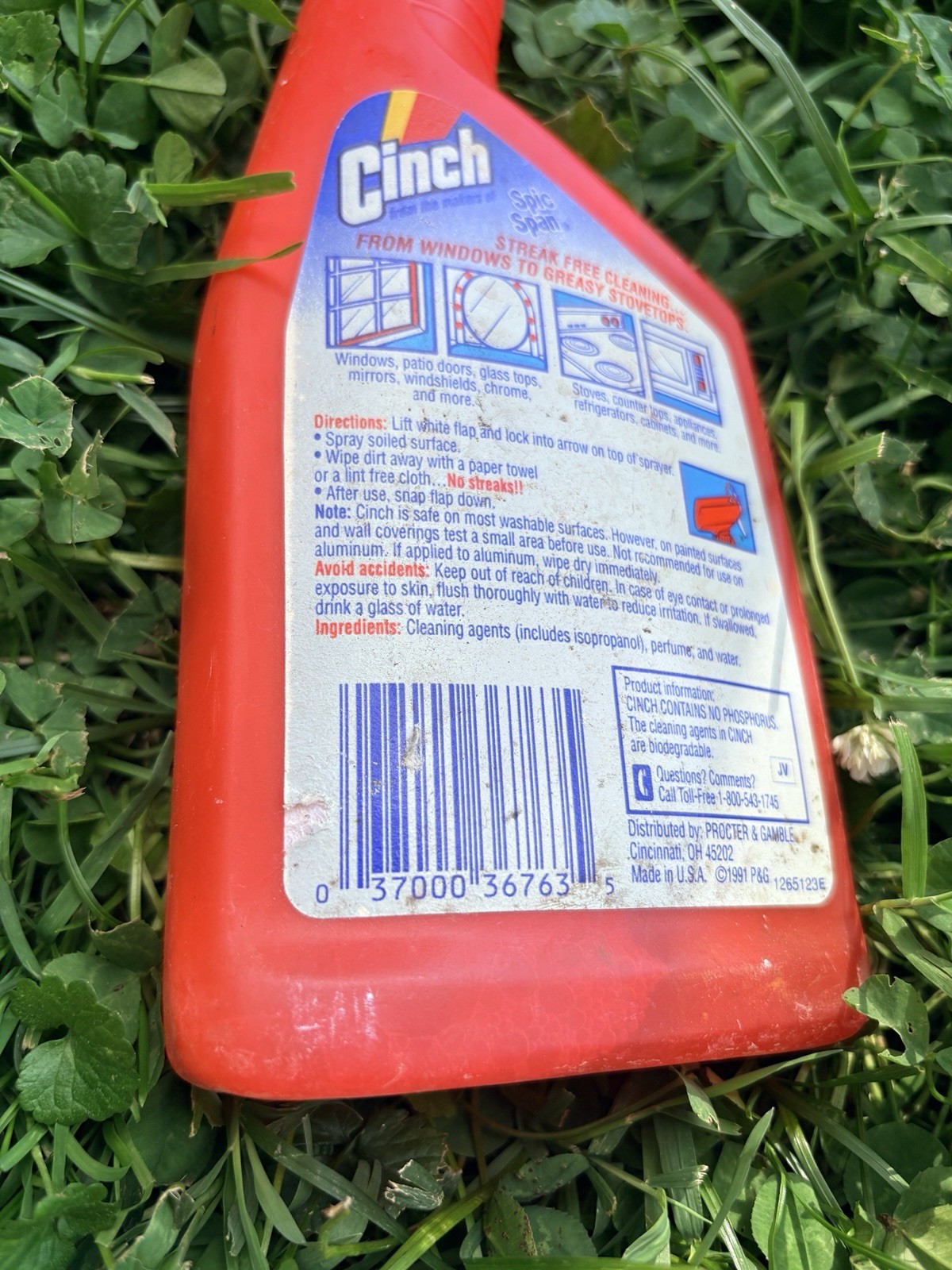 1991 Spic and Span Cinch Cleaner 17oz Red Spray Bottle Full Vintage retro