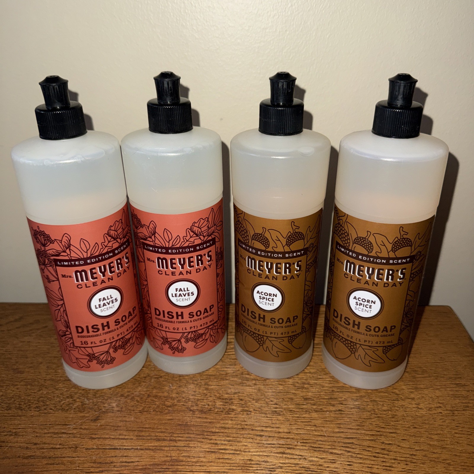 Mrs Meyer’s Dish Soap Limited Edition Fall Leaves & Acorn Spice 16oz New (4)