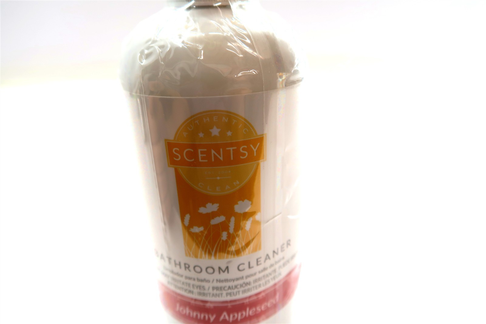 New SCENTSY BATHROOM CLEANER in Johnny Appleseed Scent Spray Bottle 16 Oz 59131