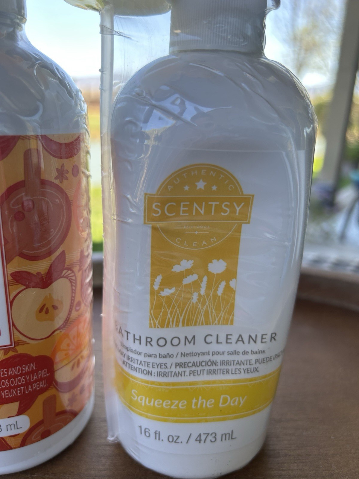 Scentsy Counter Cider Mill & Bathroom Cleaner Squeeze The Day (2) 16 fl. oz NEW