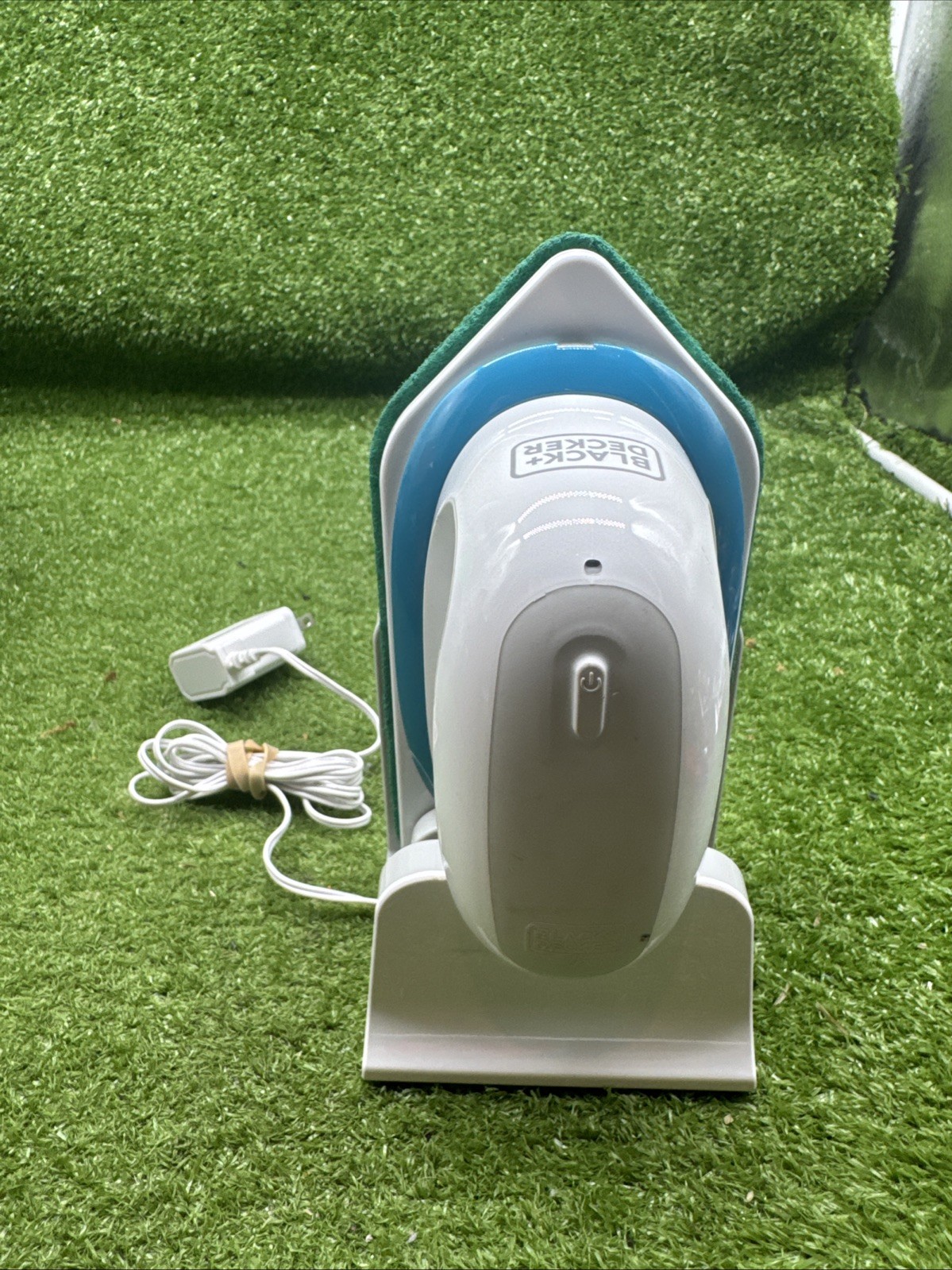 Black & Decker Scumbuster Pro Rechargeable Powered Scrubber Pro BHPC210. 22