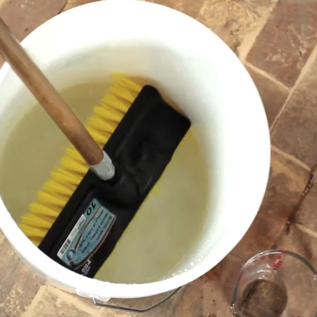 Miracle Sealants Heavy Duty Acidic Cleaner 32 Oz Fast Acting Exterior Interior