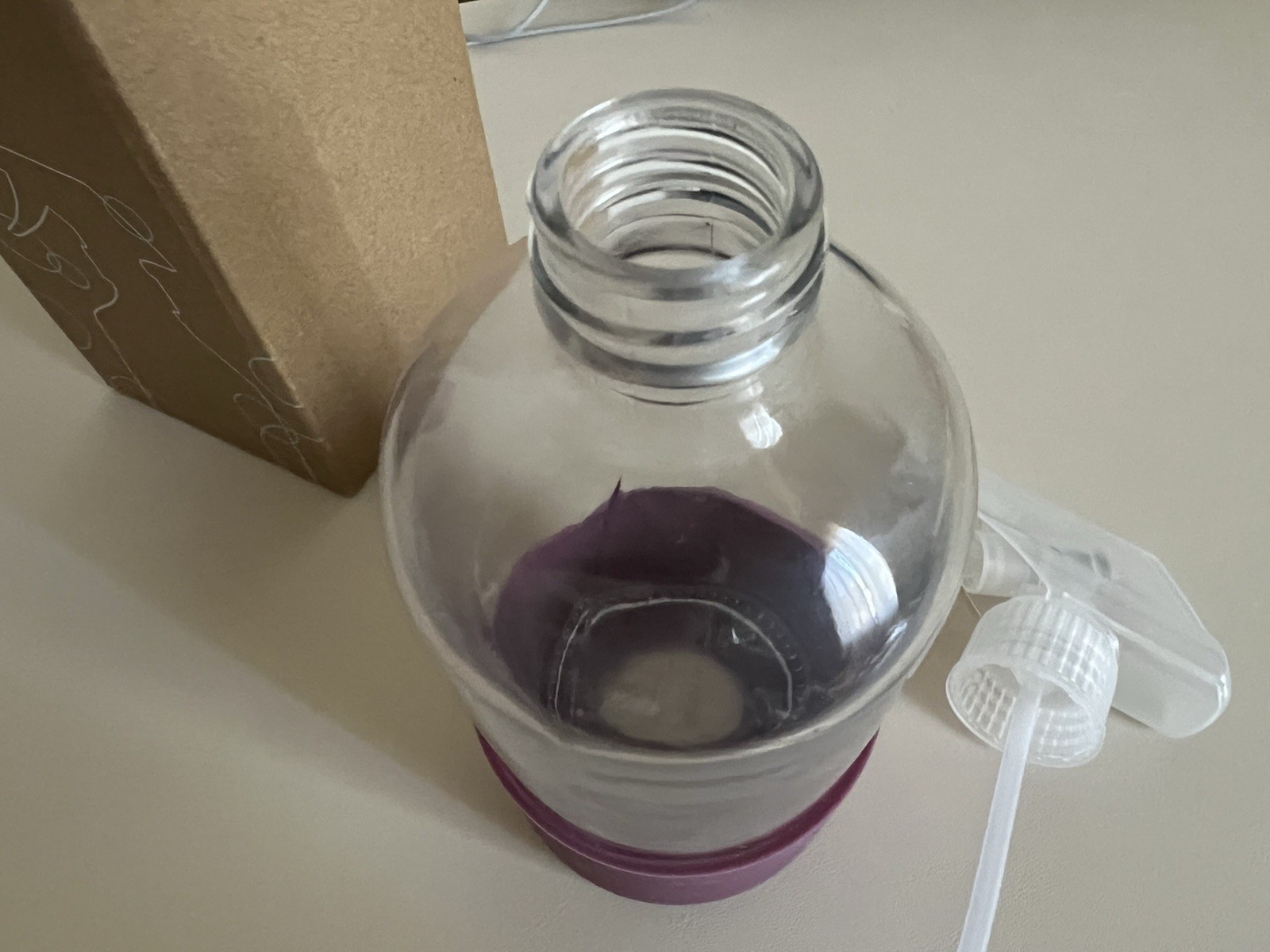 NIB Grove Glass Clean Spray Bottle Purple Silicone Sleeve