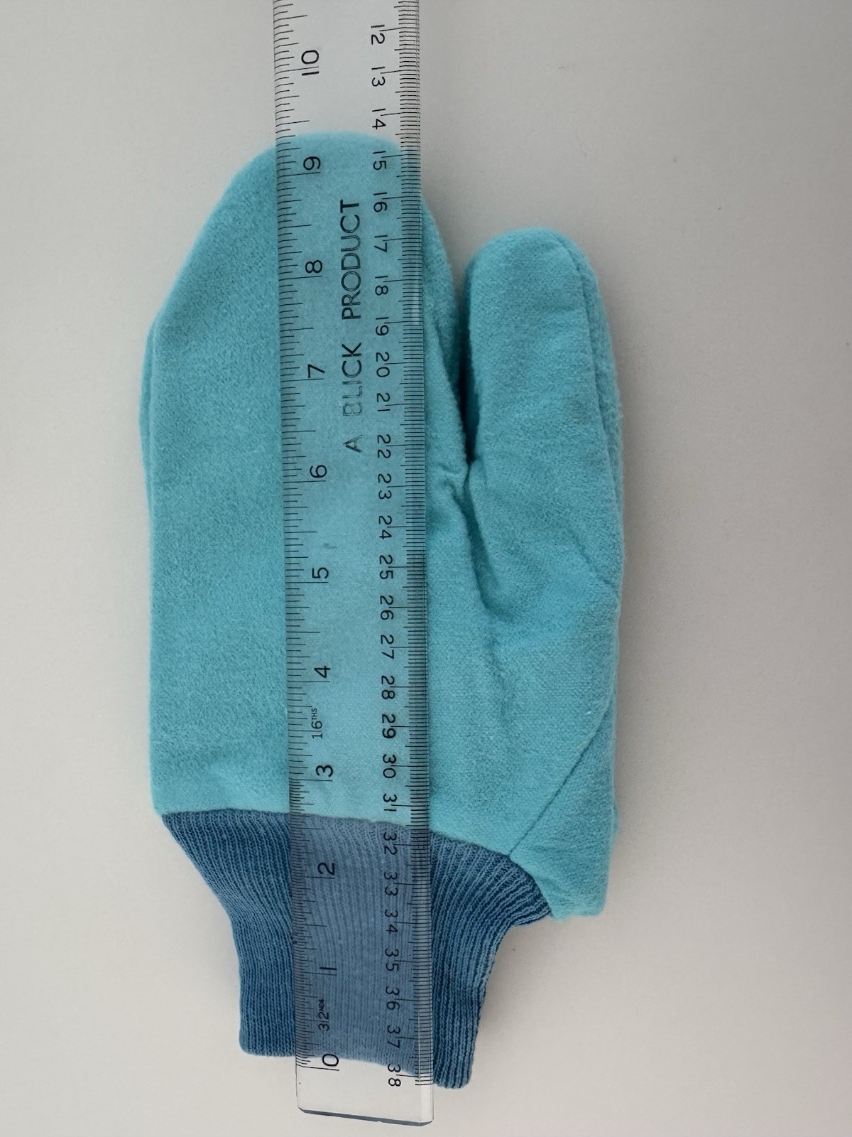 Brand new pair of Goddard’s Long Shine Silver Care Mitts