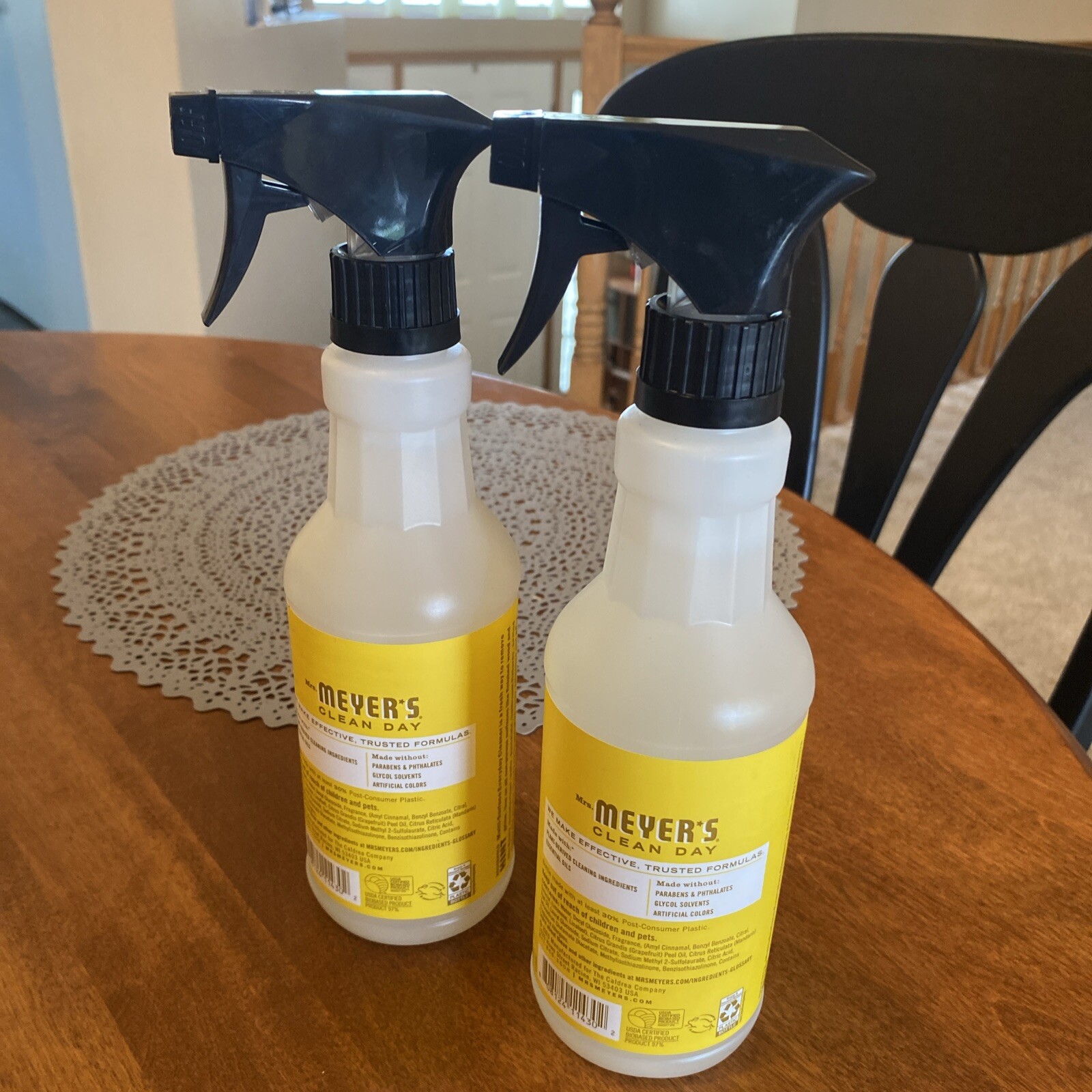 Mrs. Meyer’s Clean Day Multi-Surface Limited Edition Daisy Scent 16oz Lot Of 2
