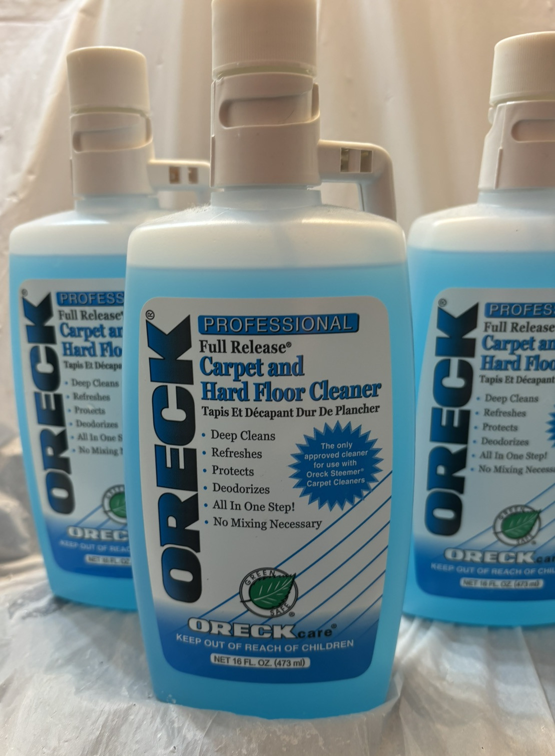 Oreck Professional Full Release PreCleaner with Carpet Hard Floor Cleaner Lot 4!