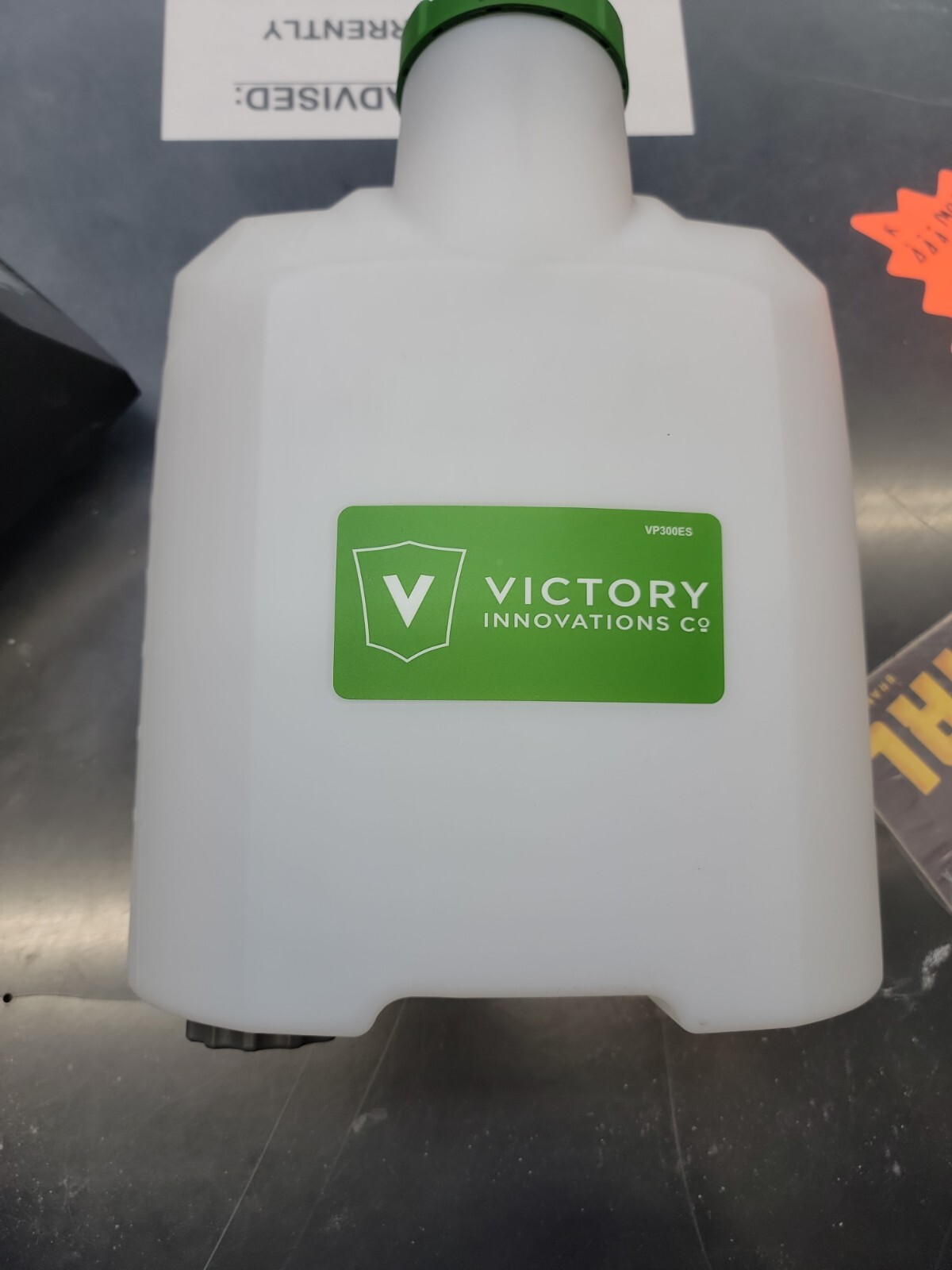 VICTORY ELECTROSTATIC SPRAYER VP300 VP31 REPLACEMENT TANK. Box shows wear.