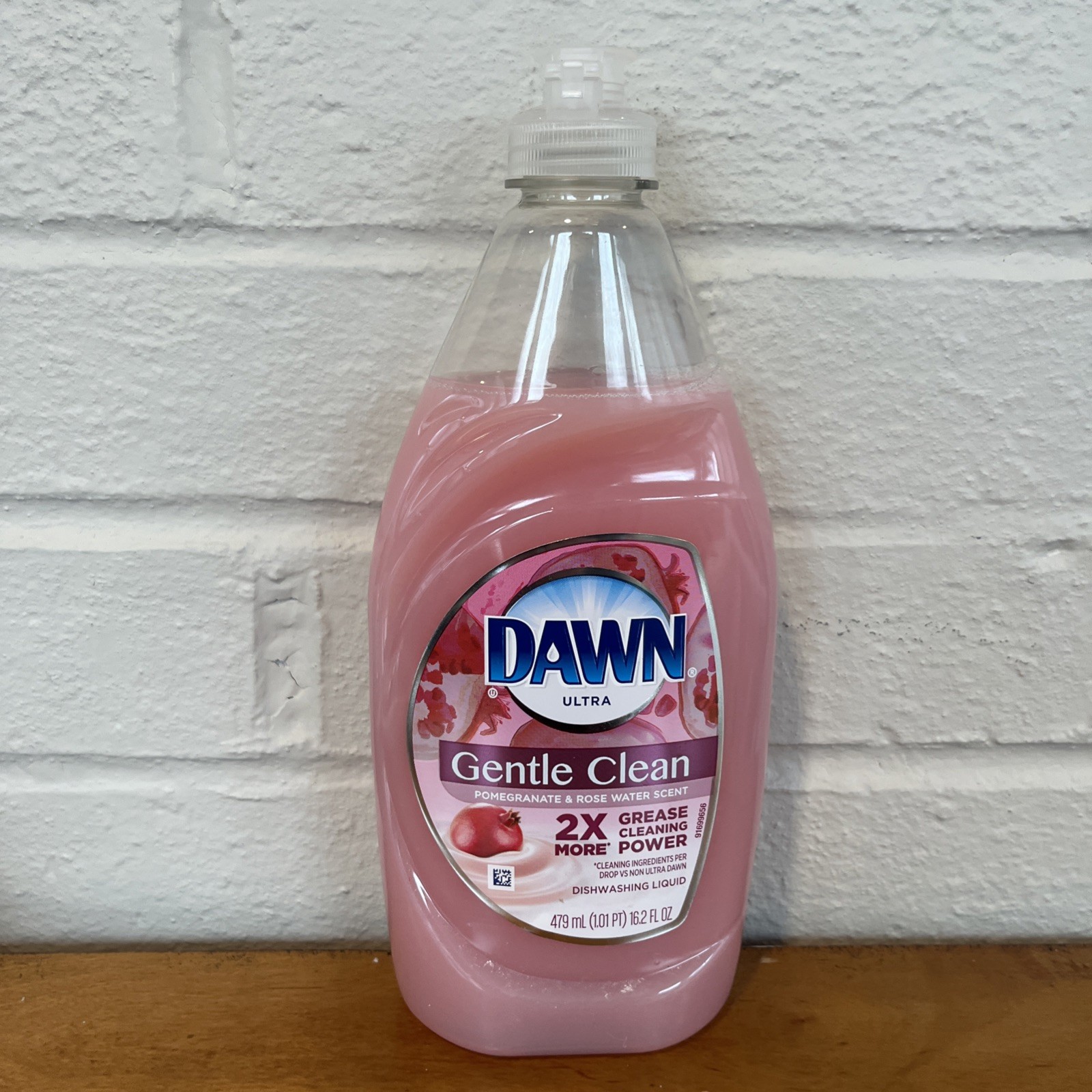 DAWN Pomegranate Rose Water Ultra Gentle Clean Dishwashing Soap