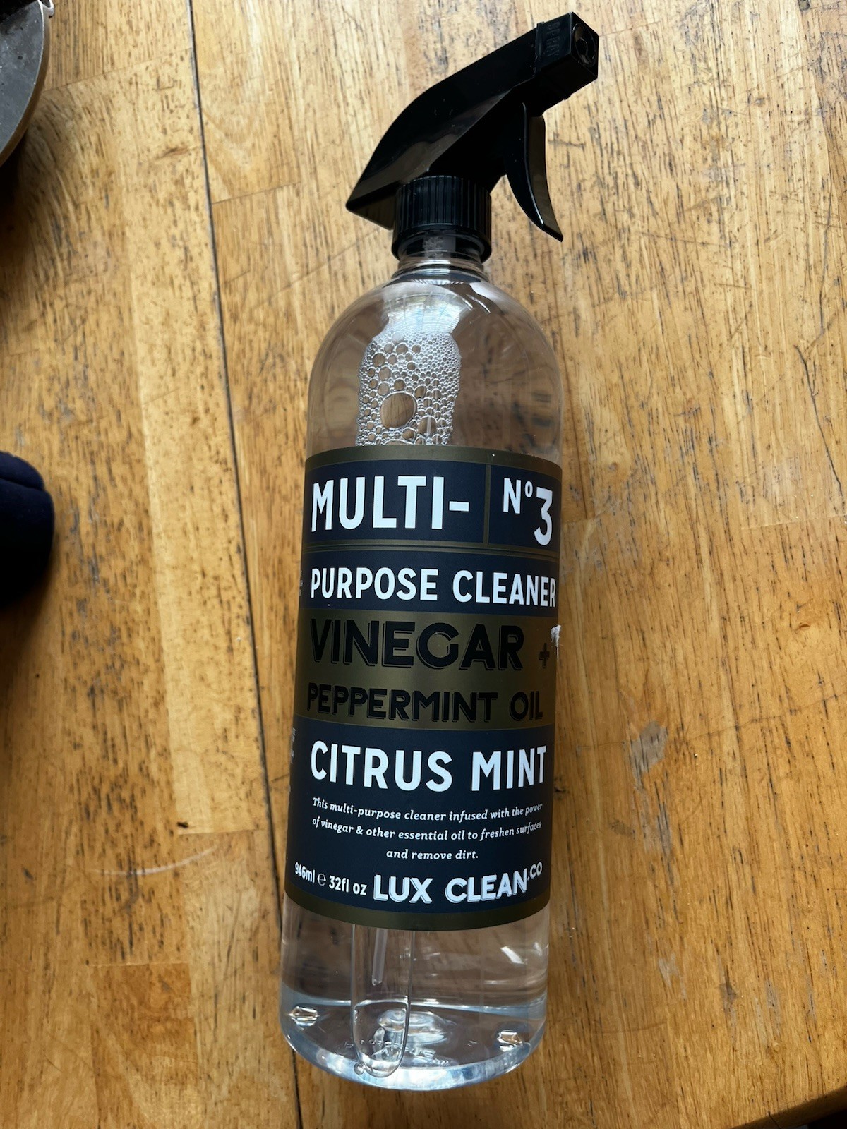 LUX CLEAN ~VINEGAR + PEPPERMINT Kitchen MULTI PURPOSE CLEANER 946ml Citrus Mint